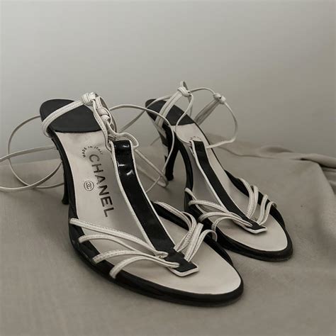 chanel sandals black and white.